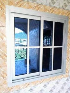 fenêtre sur mesure à Cazaux-Villecomtal
